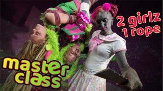 Shibari 大师班 - Rigger Lily lu 同时悬挂 2 只绳索兔子 - Anuskatzz 辫子