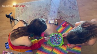 钓鱼游戏暨打手枪 Challange 比赛与娇小的紧身猫女大学生 Liz 和色情明星