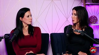 两个熟女传奇人物说明一切:Shay Sights 和 Reagan Foxx 泄露行业秘密