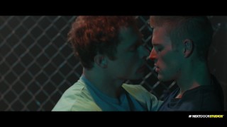 直男喜欢被他的同性恋肌肉朋友操