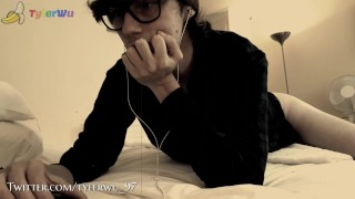 亚洲男孩操他的英国朋友(异族)