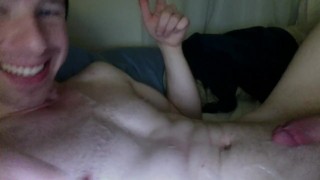 吃我自己的精液,StrightGuyEatsCum