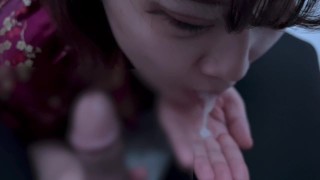 穿着中式服装的激烈口交