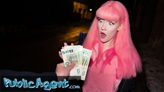 Public Agent我取下了她的Chastity带,射精了她湿漉漉的阴户