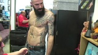 马克西姆乱搞老板