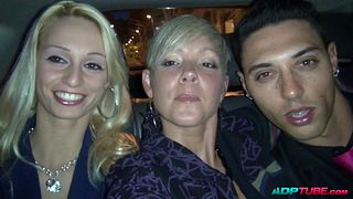 Intercambio de parejas cos rubias de culo perfecto con Anal incluído