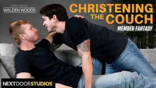 热辣的同性恋夫妇在他们的新地方汗流浃背,充满激情的性爱 - NextDoorStudios