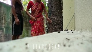 Village Living Lonly Bhabi In Outdoor(官方视频由 villagesex91)