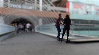 超级性感的女人,我说服她来我家,操她,品尝她多汁的阴户和火辣的屁股