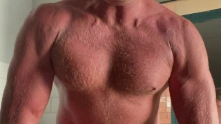 观看整个过程的大量剪辑