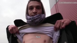 CZECH HUNTER 388 - Skinny Twink with A Bush 在被捶打时感觉很奇怪