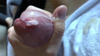 我说服了我最好的朋友给我发了一段抽搐的视频。