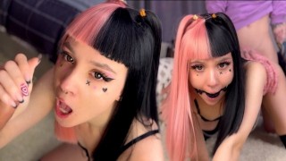 给了热 emo 女孩深喉,嘴里含着堵嘴操了她 4K
