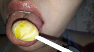 该视频将使您手淫。