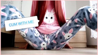 亚洲瘦青少年手淫穿着睡衣| 高分辨率照片| CLIPARTO剃光特写猫卡明| 高分辨率照片| CLIPARTO