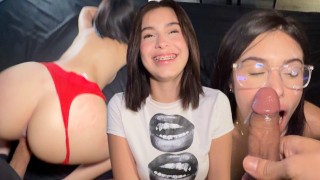 18岁的处女来要求我操她紧致的粉红色阴户