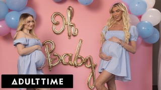 ADULT TIME - 饥渴怀孕的闺蜜Rylee Blake和T-Girl Aubrey Kate三人行与Cheating Hubby!