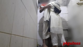 德西热女友 ke sath masti.德西男女朋友在洗手间做爱