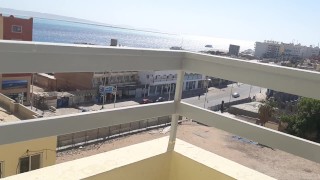 Кунилингус от первого лица на балконе с видом на море, рискованный секс - lesbian_illusion