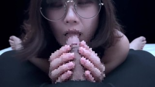 女大学生在渔网紧身衣足交和口交暨在嘴里