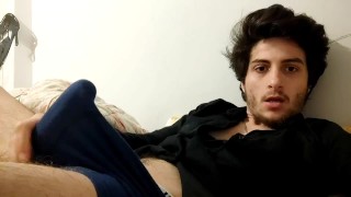 Aman Tanrım yakışıklı Türk erkeği ve Penisi